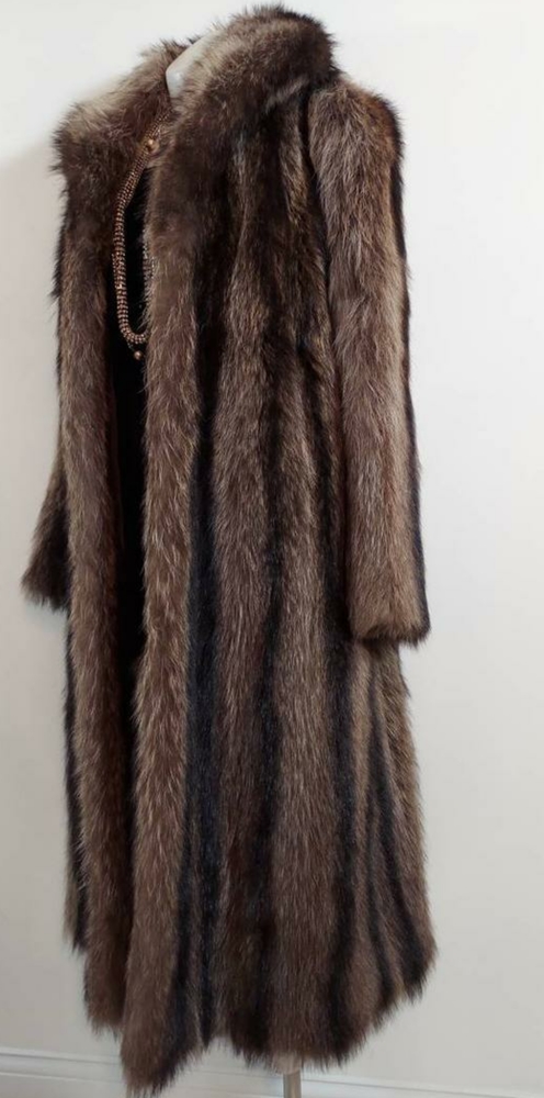 LAST CALL🌺 Luxury vtg full length fur racoon striped coat - Picture 3 of 10